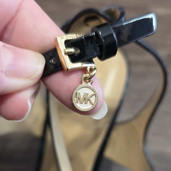 Michael Kors Glossy Black Heels - Picture 3 of 6